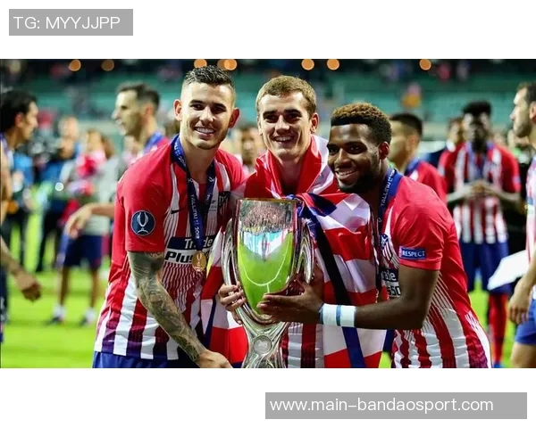 吉马良斯赛前提醒埃斯特旺对方后卫可能失误助攻成功喜悦分享