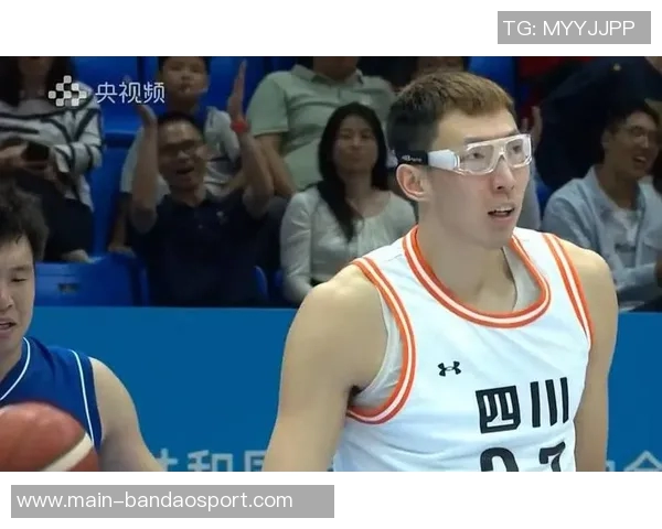 全运会小组赛周琦领衔四川男篮轻松战胜河南队取得胜利